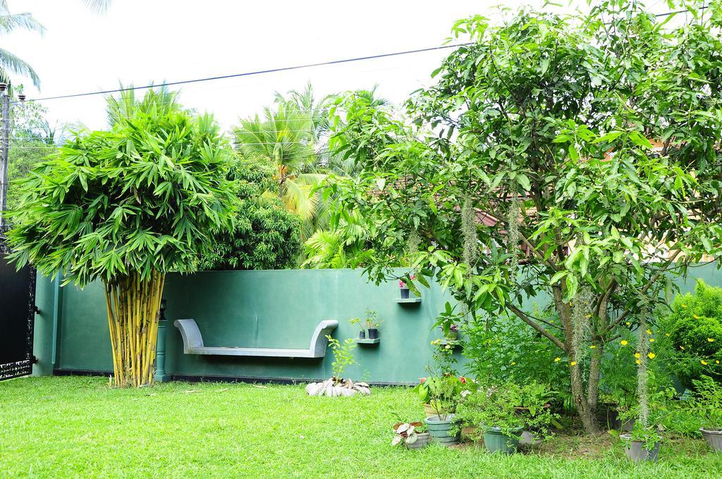 Lumbini Villa Bentota Room photo